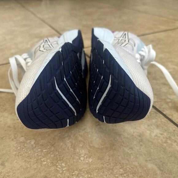 Asics Women's GT-1000 Running Shoe Size 9 - Picture 8 of 11